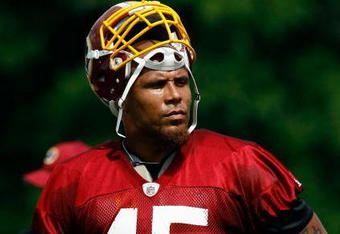 ASHBURN, VA - JULY 30:  Running back Mike Sellers #45 of the Washington Redskins practices during drills on opening day of training camp July 30, 2009 in Ashburn, Virginia.  (Photo by Win McNamee/Getty Images)