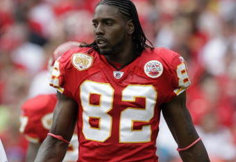 KANSAS CITY, MO - SEPTEMBER 20:  Dwayne Bowe #82 of the Kansas City Chiefs looks on during the game against the Oakland Raiders at Arrowhead Stadium on September 20, 2009 in Kansas City, Missouri. (Photo by Jamie Squire/Getty Images)