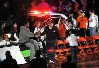 2009-10-16-madness-nljpg-c796e6_crop_340x234