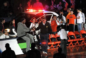 2009-10-16-madness-nljpg-c796e6_feature
