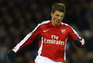 WEST BROMWICH, UNITED KINGDOM - MARCH 03:  Andrei Arshavin of Arsenal in action during the Barclays Premier League match between West Bromwich Albion and Arsenal at The Hawthorns on March 3, 2009 in West Bromwich, England.  (Photo by Clive Mason/Getty Images)
