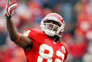 KANSAS CITY, MO - DECEMBER 14:  Dwayne Bowe #82 of the Kansas City Chiefs reacts to video replay of a Tony Gonzalez touchdown against the San Diego Chargers of during the first quarter on December 14, 2008 at Arrowhead Stadium in Kansas City, Missouri.  (Photo by Harry How/Getty Images)