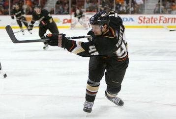 ANAHEIM, CA - JANUARY 11:  Andrew Ebbett #48 of the Anaheim Ducks shoots the puck against the New Jersey Devils at the Honda Center on January 11, 2009 in Anaheim, California.  (Photo by Bruce Bennett/Getty Images)