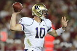 PALO ALTO, CA - SEPTEMBER 26:  Quarterback Jake Locker #10 of the Washington Huskies in action against the Stanford Cardinal at Stanford Stadium on September 26, 2009 in Palo Alto, California.  (Photo by Jed Jacobsohn/Getty Images)