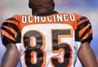 BALTIMORE - OCTOBER 11:  Chad Ochocinco #85 of the Cincinnati Bengals warms up before the game against the Baltimore Ravens at M&T Bank Stadium on October 11, 2009 in Baltimore, Maryland. The Bengals defeated the Ravens 17-14. (Photo by Larry French/Getty Images)