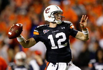 AUBURN, AL - SEPTEMBER 19:  Quarterback Chris Todd #12 of the Auburn Tigers against the West Virginia Mountaineers at Jordan-Hare Stadium on September 19, 2009 in Auburn, Alabama.  (Photo by Kevin C. Cox/Getty Images)