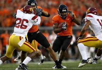 CORVALIS, OR - SEPTEMBER 25:  Jacquizz Rodgers #1 of the Oregon State Beavers runs with the ball against the Southern California Trojans at Reser Stadium on September 25, 2008 in Corvalis, Oregon.  (Photo by Jonathan Ferrey/Getty Images)