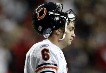 ATLANTA - OCTOBER 18: Quarterback Jay Cutler #6 of the Chicago Bears leaves the field in the final minutes of the game against the Atlanta Falcons at the Georgia Dome on October 18, 2009 in Atlanta, Georgia. The Falcons won the game 21-14. (Photo by Kevin C. Cox/Getty Images)s)