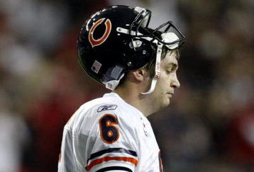 ATLANTA - OCTOBER 18: Quarterback Jay Cutler #6 of the Chicago Bears leaves the field in the final minutes of the game against the Atlanta Falcons at the Georgia Dome on October 18, 2009 in Atlanta, Georgia. The Falcons won the game 21-14. (Photo by Kevin C. Cox/Getty Images)s)