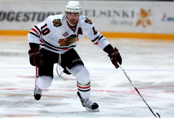 HELSINKI, FINLAND - OCTOBER 03:  #10 Patrick Sharp of the Chicago Blackhawks in action during The Compuware/NHL Premiere Helsinki series match between the Chicago Blackhawks and the Florida Panthers at the Hartwall Areena on October 3, 2009 in Helsinki, Finland.  (Photo by Richard Heathcote/Getty Images)