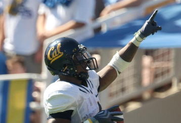 PASADENA, CA - OCTOBER 17:  Running back Jahvid Best #4 of the California Golden Bears celebrates as he scores on a 51 yard touchdown reception against  the UCLA Bruins  on October 17, 2009 at the Rose Bowl in Pasadena, California.  (Photo by Stephen Dunn/Getty Images)
