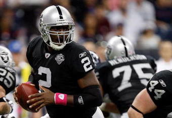 HOUSTON - OCTOBER 04:  Quarterback JaMarcus Russell #2 of the Oakland Raiders at Reliant Stadium on October 4, 2009 in Houston, Texas.  (Photo by Ronald Martinez/Getty Images)