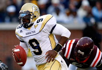 ATLANTA - OCTOBER 17:  Quarterback Josh Nesbitt #9 of the Georgia Tech Yellow Jackets rushes upfield against the Virginia Tech Hokies at Bobby Dodd Stadium on October 17, 2009 in Atlanta, Georgia.  (Photo by Kevin C. Cox/Getty Images)
