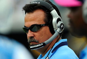 JACKSONVILLE, FL - OCTOBER 04:  Head coach Jeff Fisher of the Tennessee Titans watches the action during the game against the Jacksonville Jaguars at Jacksonville Municipal Stadium on October 4, 2009 in Jacksonville, Florida.  (Photo by Sam Greenwood/Getty Images)