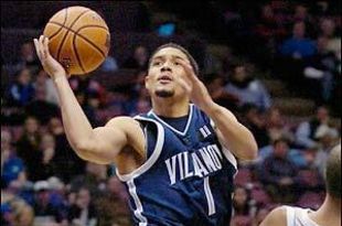 Scottie-layup_crop_310x205