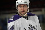 UNIONDALE, NY - OCTOBER 12: Alexander Frolov #24 of the Los Angeles Kings skates in warmups prior to the game against the New York Islanders at the Nassau Coliseum on October 12, 2009 in Uniondale, New York. (Photo by Bruce Bennett/Getty Images)