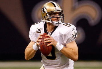 NEW ORLEANS - OCTOBER 18:  Drew Brees #9 of the New Orleans Saints throws a pass against the New York Giants at the Louisiana Superdome on October 18, 2009 in New Orleans, Louisiana.  The Saints defeated the Giants 48-27.  (Photo by Chris Graythen/Getty Images)