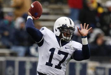 IOWA CITY, IOWA - NOVEMBER 8: Quarterback Daryll Clark #17 of the Penn State Nittany Lions looks downfield for a receiver during play against the Iowa Hawkeyes at Kinnick Stadium on November 8, 2008 in Iowa City, Iowa. Iowa defeated Penn State  24-23. (Photo by David Purdy/Getty Images)