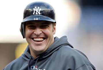 NEW YORK - OCTOBER 09:  Eric Hinske #14 of the New York Yankees looks on during batting practice before taking on the Minnesota Twins in Game Two of the ALDS during the 2009 MLB Playoffs at Yankee Stadium on October 9, 2009 in the Bronx borough of New York City.  (Photo by Jared Wickerham/Getty Images)