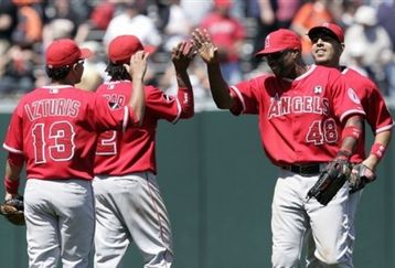 Angels-celebrate-061709_feature