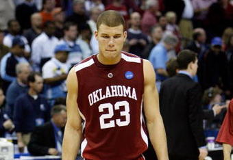 MEMPHIS, TN - MARCH 29:  Blake Griffin #23 of the Oklahoma Sooners walks off the court after losing to the North Carolina Tar Heels during the NCAA Men's Basketball Tournament South Regional Final at the FedExForum on March 29, 2009 in Memphis, Tennessee. The Tar Heels defeated the Sooners 72-60 to advance to the Final Four.  (Photo by Joe Murphy/Getty Images)