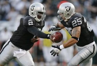 Raidersrunning_cropped