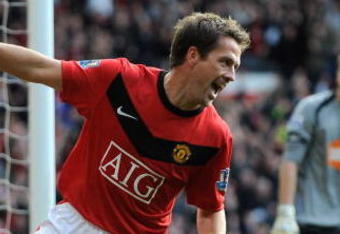 MANCHESTER, ENGLAND - OCTOBER 17:  Michael Owen of Manchester United celebrates the first goal after Zat Knight of Bolton Wanderers scores an own goal during the Barclays Premier League match between Manchester United and Bolton Wanderers at Old Trafford on October 17, 2009 in Manchester, England.  (Photo by Laurence Griffiths/Getty Images)
