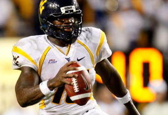 AUBURN, AL - SEPTEMBER 19:  Quarterback Jarrett Brown #16 against the West Virginia Mountaineers against the Auburn Tigers at Jordan-Hare Stadium on September 19, 2009 in Auburn, Alabama.  (Photo by Kevin C. Cox/Getty Images)