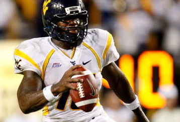 AUBURN, AL - SEPTEMBER 19:  Quarterback Jarrett Brown #16 against the West Virginia Mountaineers against the Auburn Tigers at Jordan-Hare Stadium on September 19, 2009 in Auburn, Alabama.  (Photo by Kevin C. Cox/Getty Images)