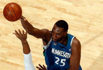 NEW ORLEANS - FEBRUARY 08:  Al Jefferson #25 of the Minnesota Timberwolves makes a shot over David West #30 of the New Orleans Hornets on February 8, 2009 in New Orleans, Louisiana.  The Hornets defeated the Timberwolves 101-97.  NOTE TO USER: User expressly acknowledges and agrees that, by downloading and/or using this Photograph, user is consenting to the terms and conditions of the Getty Images License Agreement.  (Photo by Chris Graythen/Getty Images)