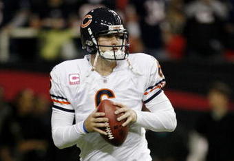 ATLANTA - OCTOBER 18:  Quarterback Jay Cutler #6 of the Chicago Bears  warms up prior to the start of the game against the Atlanta Falcons at the Georgia Dome on October 18, 2009 in Atlanta, Georgia. (Photo by Kevin C. Cox/Getty Images)
