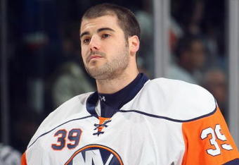 UNIONDALE, NY - DECEMBER 26:  Goalie Rick DiPietro #39 of the New York Islanders looks on before the game against the Toronto Maple Leafs on December 26, 2008 at the Nassau Coliseum in Uniondale, New York.  (Photo by Bruce Bennett/Getty Images)