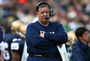 SOUTH BEND, IN - OCTOBER 03: Head coach Charlie Weis of the Notre Dame Fighting Irish watches as his team takes on the Washington Huskies on October 3, 2009 at Notre Dame Stadium in South Bend, Indiana. (Photo by Jonathan Daniel/Getty Images)