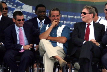 MIAMI - JULY 18:  (L-R) Florida Marlins team President David Sampson, City of Miami  Mayor Manny Diaz and MLB Commisioner Bud Selig attend the groundbreaking ceremony for the Florida Marlins baseball team's new stadium on July 18, 2009 in Miami, Florida. The park is scheduled to open in 2012 and the team intends to change its name to the Miami Marlins prior to the completion of the ballpark.  (Photo by Marc Serota/Getty Images)