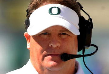 EUGENE, OR - SEPTEMBER 26: Head coach Chip Kelly of the Oregon Ducks works the sidelines in the third quarter of the game against the California Bears at Autzen Stadium on September 26, 2009 in Eugene, Oregon. Oregon won the game 42-3. (Photo by Steve Dykes/Getty Images)