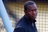 LOS ANGELES, CA - MAY 08:  Edgar Renteria #16 of the San Francisco Giants takes batting practice prior to the game against the Los Angeles Dodgers at Dodger Stadium on May 8, 2009 in Los Angeles, California.  (Photo by Jeff Gross/Getty Images)