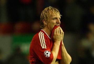 LIVERPOOL, ENGLAND - OCTOBER 20:  Dirk Kuyt of Liverpool shows his dejection at the final whistle during the UEFA Champions League Group E match between Liverpool and Lyon at Anfield on October 20, 2009 in Liverpool, England.  (Photo by Clive Brunskill/Getty Images)