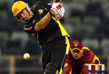 PERTH, AUSTRALIA - OCTOBER 11:  Ashley Noffke of the Warriors hits out during the Ford Ranger Cup match between the Western Australian Warriors  and the Queensland Bulls at WACA on October 11, 2009 in Perth, Australia.  (Photo by Paul Kane/Getty Images)