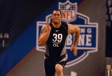 INDIANAPOLIS, IN - FEBRUARY 21:  Offensive lineman Lydon Murtha of Nebraska runs the 40 yard dash during the NFL Scouting Combine presented by Under Armour at Lucas Oil Stadium on February 21, 2009 in Indianapolis, Indiana. (Photo by Scott Boehm/Getty Images)