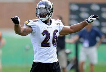 WESTMINSTER, MD - JULY 28:  Dawan Landry #26 of the Baltimore Ravens calls out a play during training camp at McDaniel College on July 28, 2009 in Westminster, Maryland.  (Photo by Greg Fiume/Getty Images)