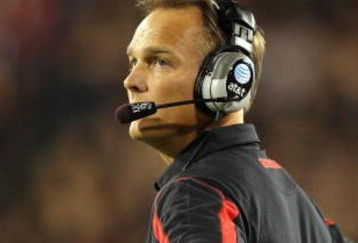 ATHENS, GA - SEPTEMBER 27:  Head coach Mark Richt of the Georgia Bulldogs looks toward the scoreboard late in the game while taking on the Alabama Crimson Tide at Sanford Stadium on September 27, 2008 in Athens, Georgia. Alabama defeated Georgia 41-30.  (Photo by Doug Benc/Getty Images)