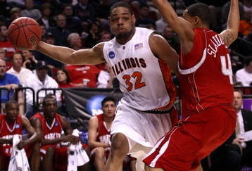 PORTLAND, OR - MARCH 19:  Demetri McCamey #32 of the Illinois Fighting Illini drives on A.J. Slaughter #4 in the first half during the first round of the NCAA Division I Men's Basketball Tournament at the Rose Garden on March 19, 2009 in Portland, Oregon.  (Photo by Jonathan Ferrey/Getty Images)