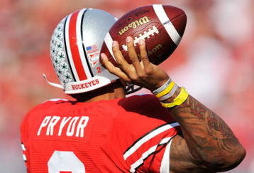 COLUMBUS, OH - OCTOBER 10:  Quarterback Terrelle Pryor #2 of the Ohio State Buckeyes passes against the Wisconsin Badgers at Ohio Stadium on October 10, 2009 in Columbus, Ohio.  (Photo by Jamie Sabau/Getty Images)