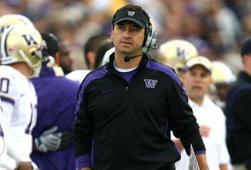 SOUTH BEND, IN - OCTOBER 03: Head coach Steve Sarkisian of the Washington Huskies walks the sidelines during a game against the Notre Dame Fighting Irish on October 3, 2009 at Notre Dame Stadium in South Bend, Indiana. (Photo by Jonathan Daniel/Getty Images)