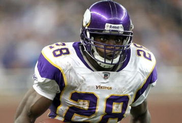 DETROIT - SEPTEMBER 20:  Running back Adrian Peterson #28 of the Minnesota Vikings carries the ball against the Detroit Lions at Ford Field on September 20, 2009 in Detroit, Michigan. The Vikings won 27-13.  (Photo by Stephen Dunn/Getty Images)