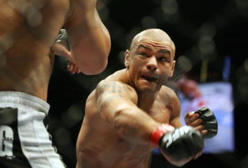 CHICAGO- OCTOBER 25:  Thiago Alves (R) fights Josh Koscheck in a Welterweight bout  at UFC's Ultimate Fight Night at Allstate Arena on October 25, 2008 in Chicago, Illinois. (Photo by Tasos Katopodis/Getty Images)