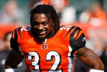 CINCINNATI, OH - OCTOBER 18: Running back Cedric Benson #32 of the Cincinnati Bengals smiles during warm ups prior to the game against the Houston Texans at Paul Brown Stadium on October 18, 2009 in Cincinnati, Ohio. The Texans defeated the Bengals 28-17. (Photo by Scott Boehm/Getty Images)