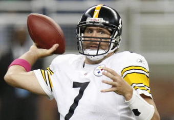 DETROIT - OCTOBER 11:  Ben Roethlisberger #7 of the Pittsburgh Steelers throws a pass against the Detroit Lions during their NFL game on October 11, 2009 at Ford Field in Detroit, Michigan. (Photo by Gregory Shamus/Getty Images)