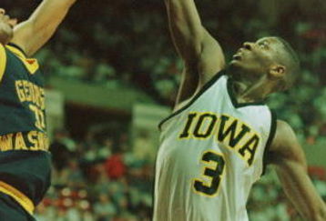 15 Mar 1996:   Kenyon Murray of the Iowa Hawkeyes challenges Vaughn Jones of the George Washington Colonials during the Hawkeyes 81-79 NCAA West Regional Tournament victory over the Colonials in Tempe, Arizona.  Mandatory Credit: Jed Jacobsohn/ALLSPORT