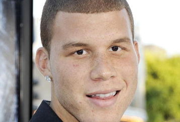 LOS ANGELES, CA - SEPTEMBER 09:  NBA player Blake Griffin arrives at the premiere of Warner Bros. Pictures' 'Whiteout' at the Village Theater on September 9, 2009 in Los Angeles, California.  (Photo by Kevin Winter/Getty Images)